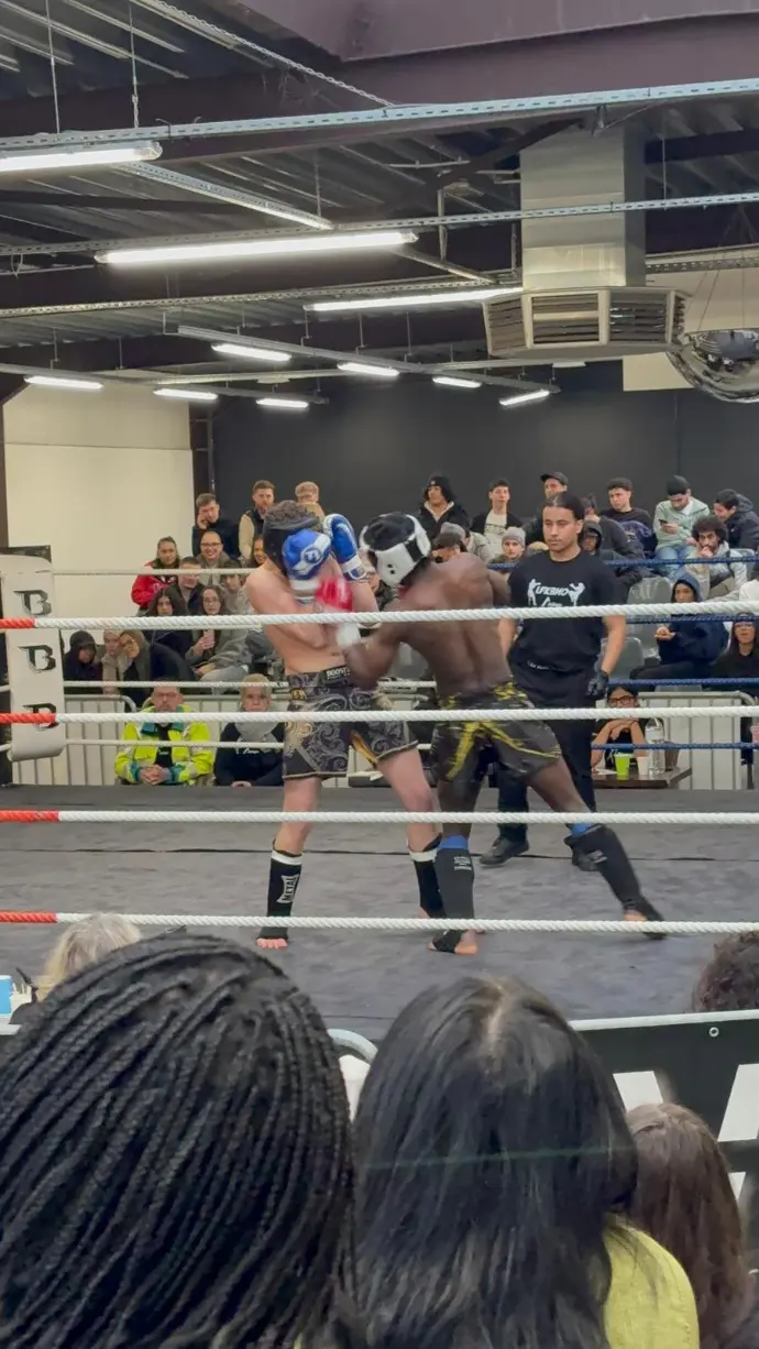 Victoire en gala de boxe thaï pour le club 45 Boxing Huy